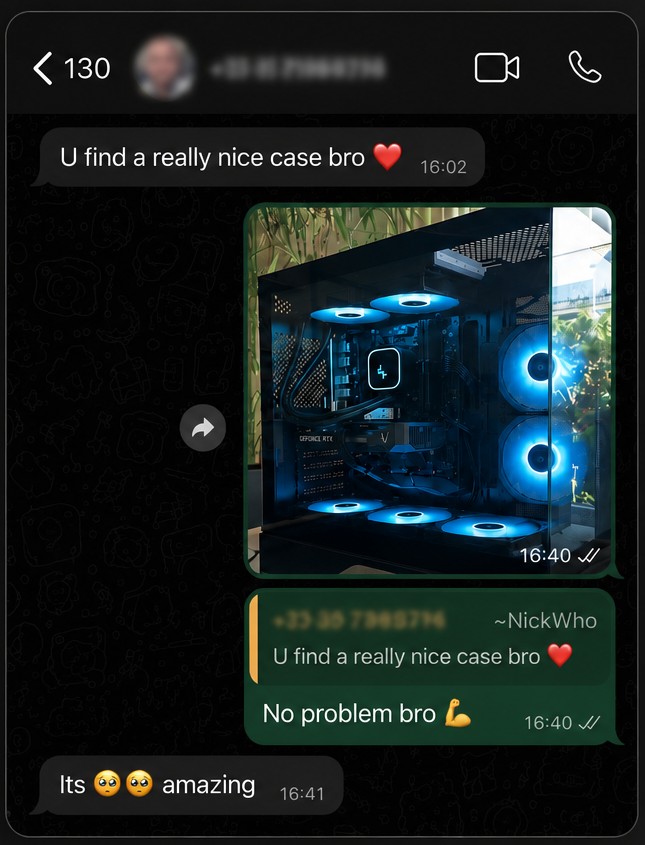 WhatsApp-gesprek met een klant na levering van zijn gaming build